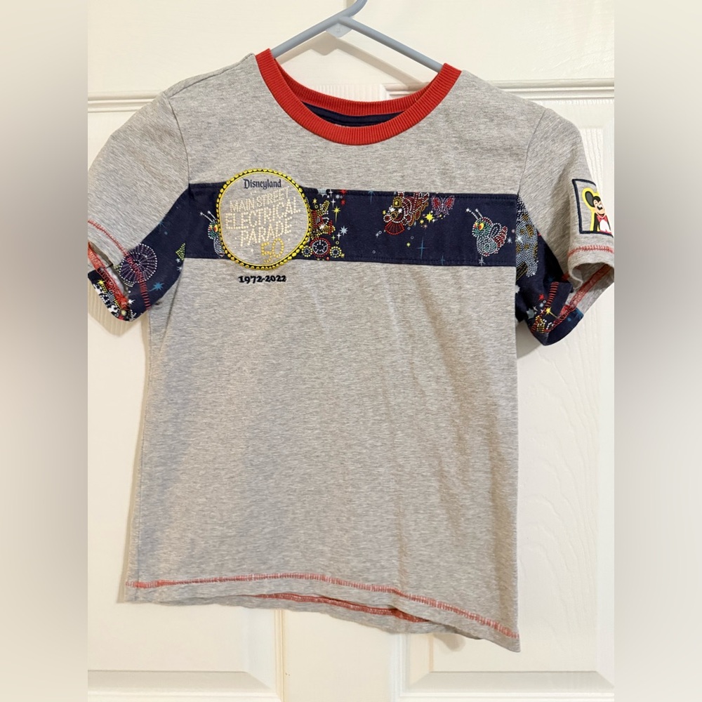 Disneyland Kids' Main Street Electrical Parade T-Shirt - Gray & Navy medium